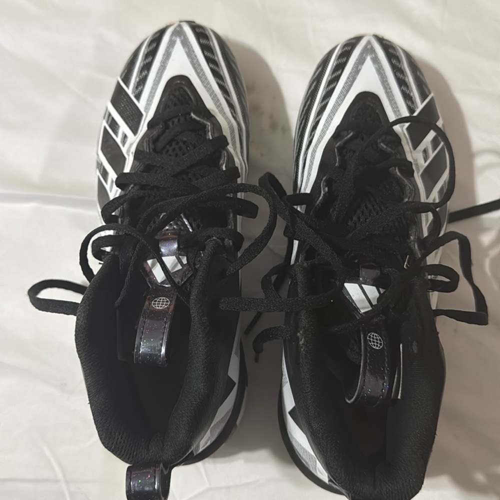 Boys baseball cleats
